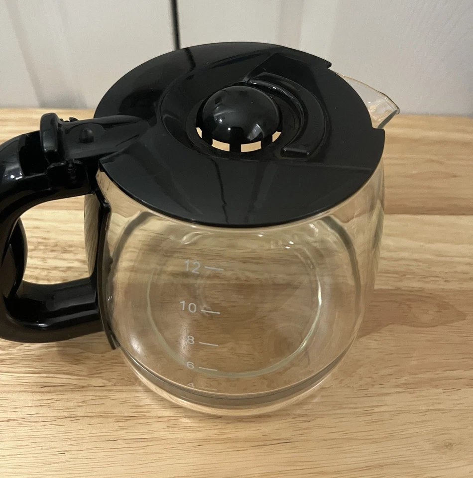 Gevalia 12 Cup Coffee Maker Model CM500 Part, Glass Carafe & Lid W/ Black Trim - Image 2 of 4