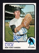 1973 Topps Baseball #394 Sparky Lyle On-Card Auto Autograph NY Yankees EX