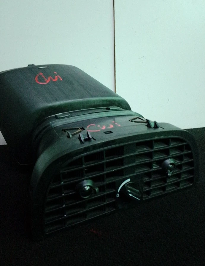 Conjunto de ventilación de aire para tablero SAAB 9000 1996 Foto 2 de 4