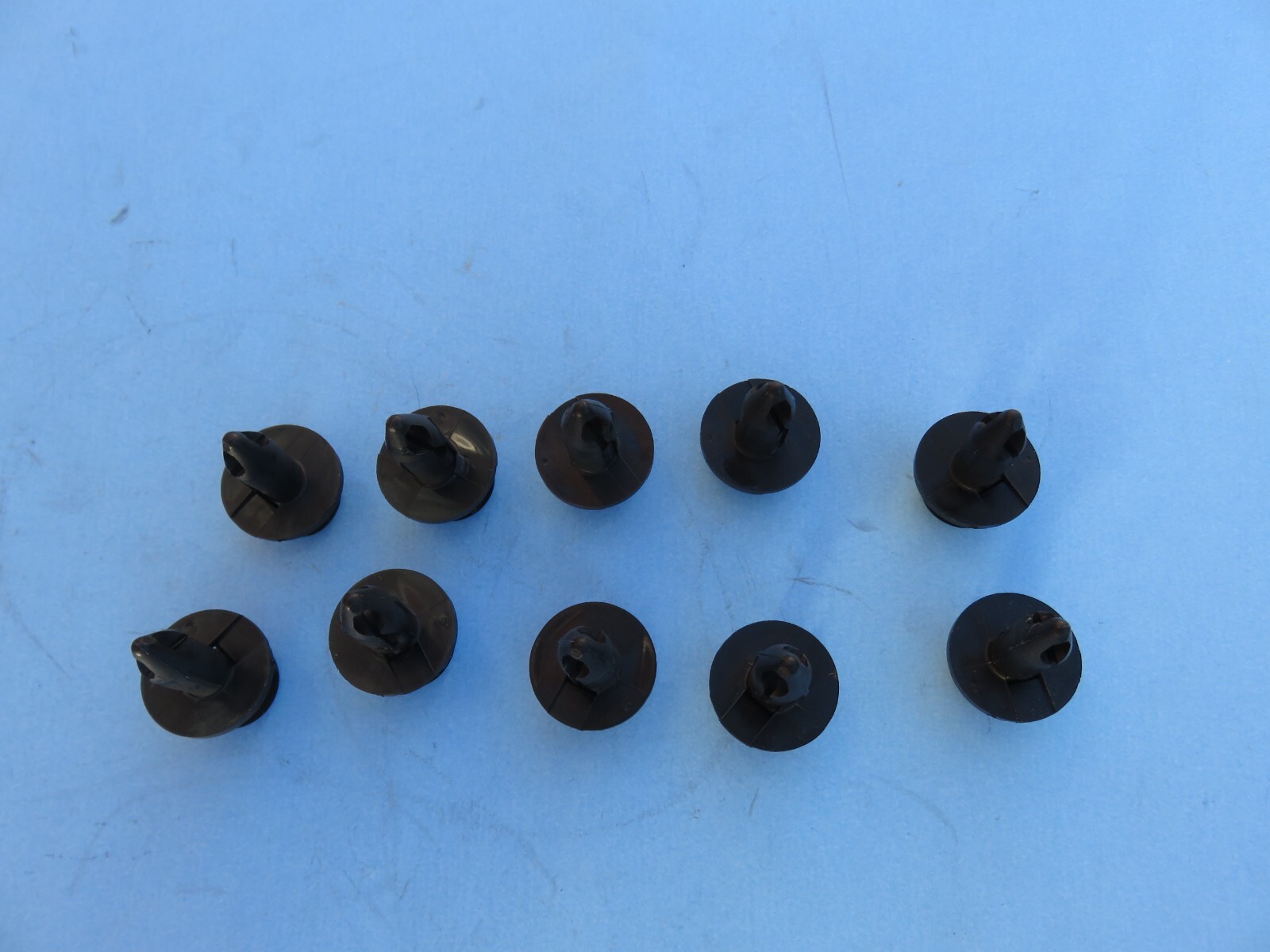 Land Rover Rivets Land Rover Freelander 1 Front Bumper Rivets Qty 10 ANR2224 OEM | eBay UK