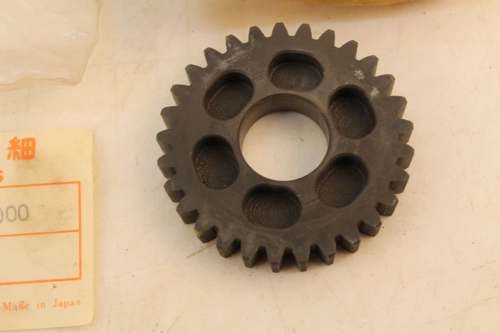 Honda XL350 XL 350 1974-78 transmisión engranaje (29T) vintage usado OEM M Foto 2 de 4