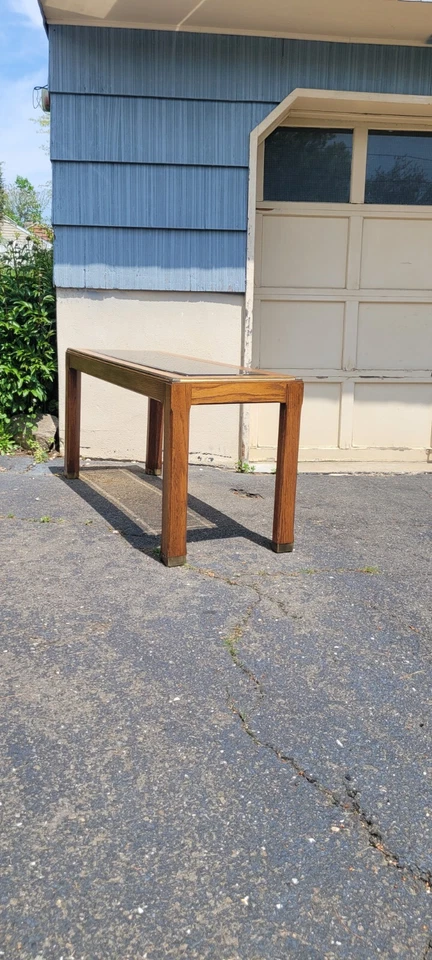 Mesa consola de vidrio estilo Henredon tradicional vintage años 80 con detalles de latón Foto 3 de 4