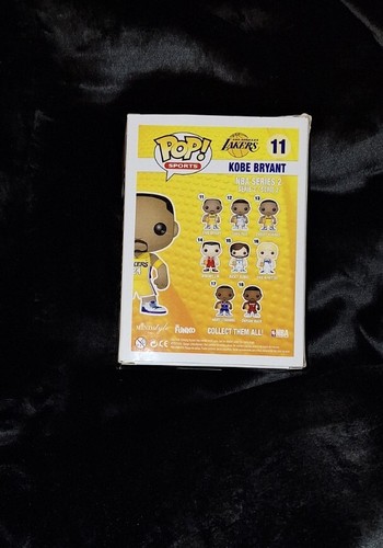 DENTED BOX Funko Pop! NBA 11 Kobe Bryant 24 Yellow Jersey 2013 Rare Vaulted OG - Picture 4 of 10
