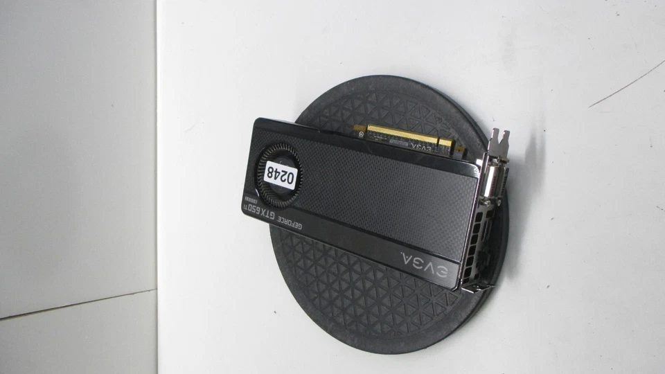 Evga GeForce GTX 650 Ti Boost 02G-P4-3658-KR PCIe DVI HDMI Video Graphics Card - Image 3 of 4