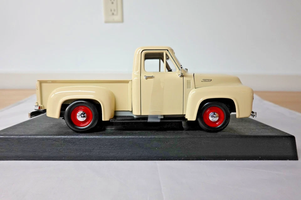 Camioneta Ford F100 1953 Yat Ming 92148 bronceada Trk Road Legends Collection escala 1:18 Foto 4 de 4