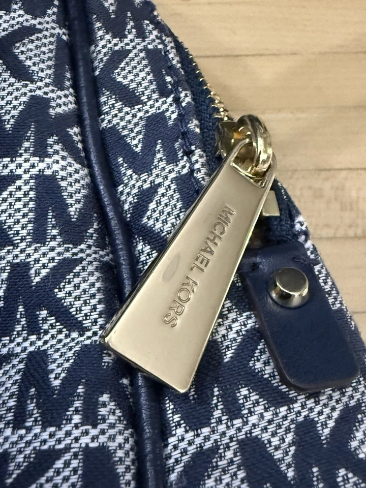 Mochila Michael Kors Rhea Azul Cuero Y Logo - Certificado Auténtico *fotos Foto 3 de 4