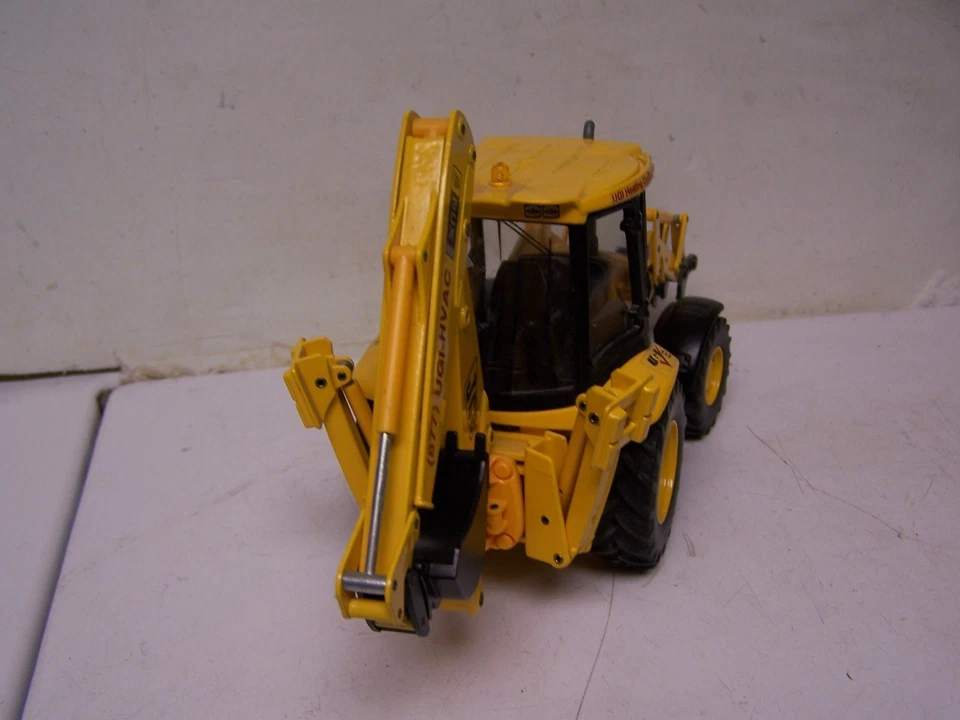 1:25 JOAL JCB 3CX CENTREMOUNT BACKHOE LOADER w/ FORKS UGI CORP ALLENTOWN PA - Image 4 of 4