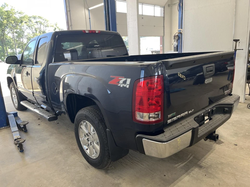 Módulo de control de carrocería usado se adapta a: camioneta GMC Sierra 1500 2010 control de carrocería BCM unde Foto 2 de 4