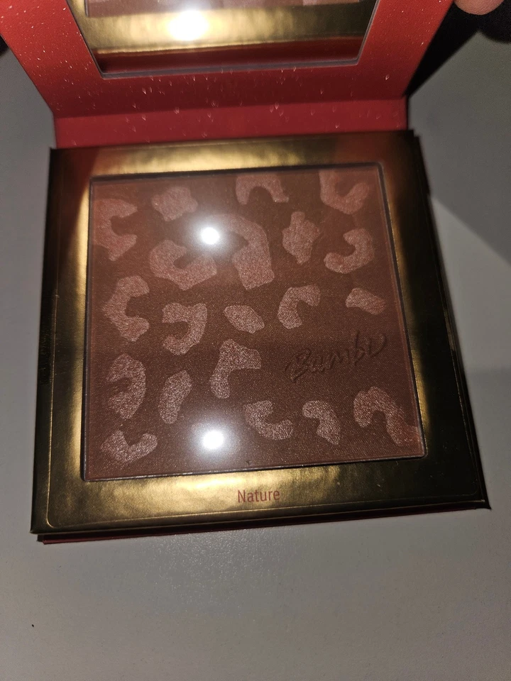 Essence x Disney Classic Bambi Maxi Blush Highlighter in 01 Nature - Bild 3 von 3