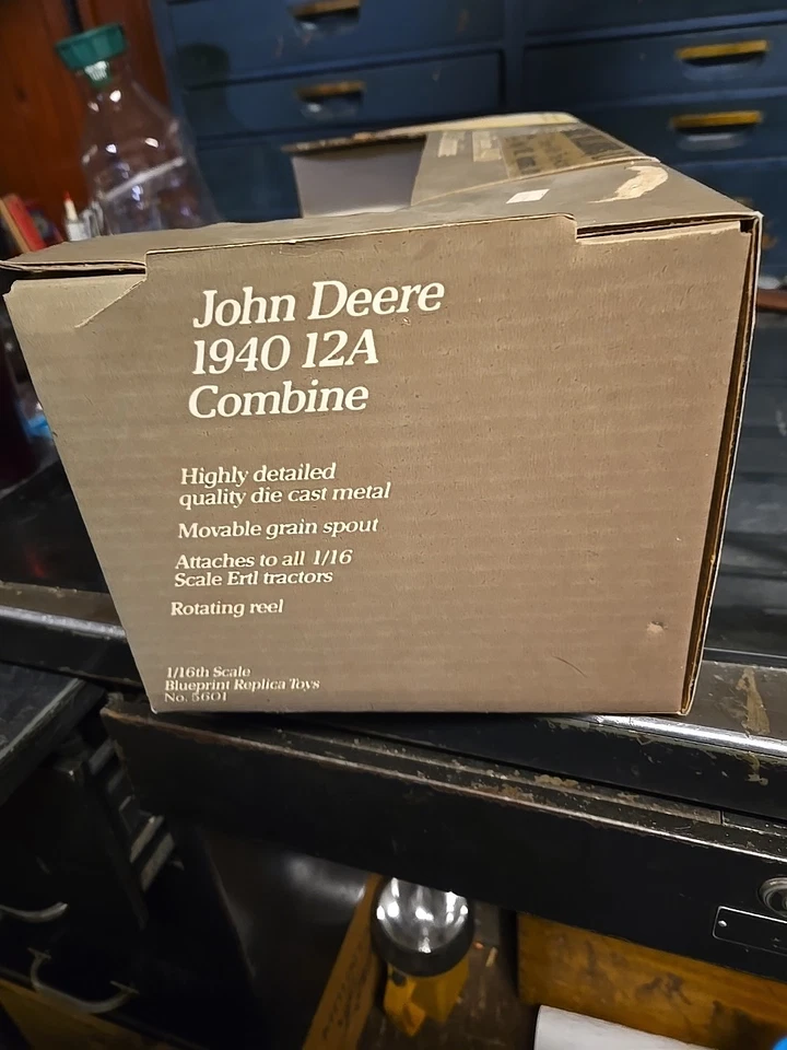 Vintage 1991 ERTL John Deere 1940 12A Combine #5601 NIB - Image 3 of 4