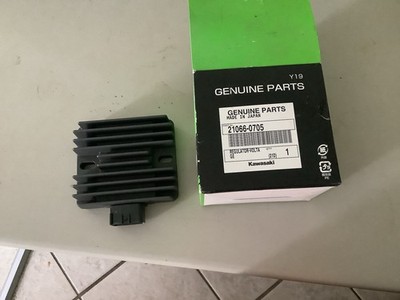 Kawasaki Regler Neu  21066-0705/21066-1127