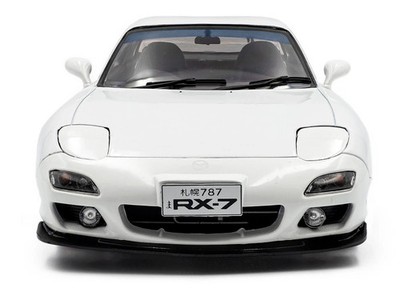 2001 MAZDA RX7 TYPE RS (FD3S) RHD WHITE 1/18 DIECAST MODEL BY