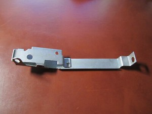 Teil der Fadenführung für DDR Nähmaschine VERITAS 4402 Super-Programm-Automatik
