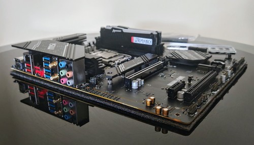 SET MSI B650 Gaming Plus WIFI + AMD Ryzen 7 7700 + 32GB 2x16 Kingston Fury 5600 - Photo 5/5