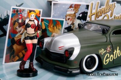 Jada Toys 1951 マーキュリー　ウィズ　ハーレイ・クイン 1951 MERCURY WITH HARLEY QUINN FIGURINE JADA 30456 1/24 scale