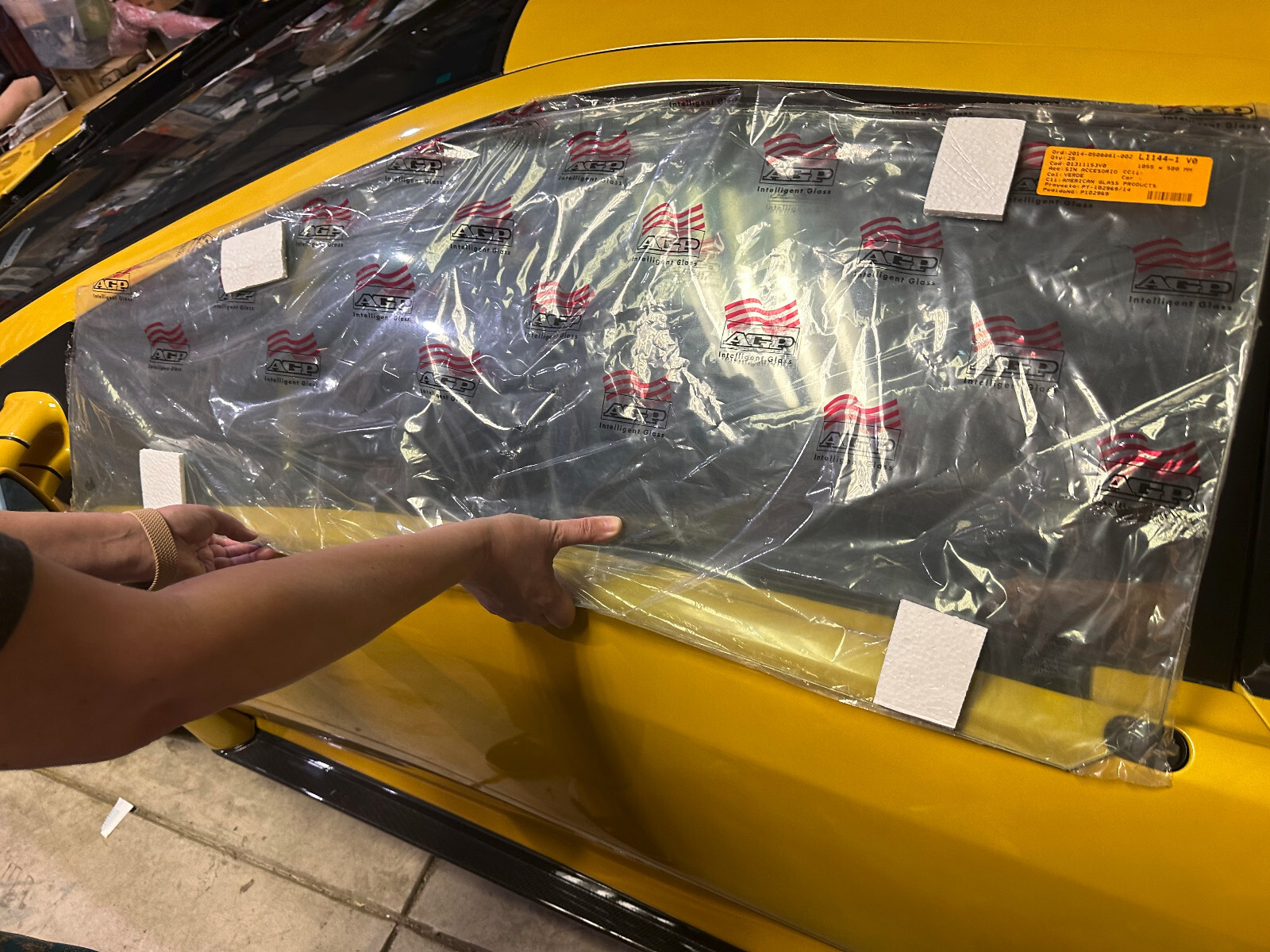 Lamborghini Diablo (AGP) coupe Door Glass Pair (Both Left &  right)
