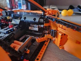 LEGO TECHNIC: Porsche 911 GT3 RS (42056)
