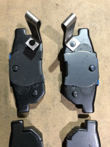 Genuine Honda Civic Rear Brake Pads 43022-ST3-E50HE - Picture 7 of 12