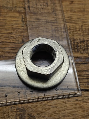 Genuine Ford Fiesta MK5 MK6 Rear Hub Retaining Wheel Nut 1949319 - Picture 7 of 8
