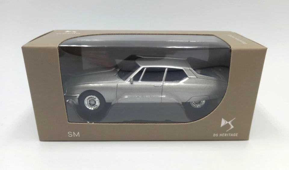 Citroën SM 1970 grigio largo 1/64 3 pollici scatola di cartone nuova - Immagine 2 di 2
