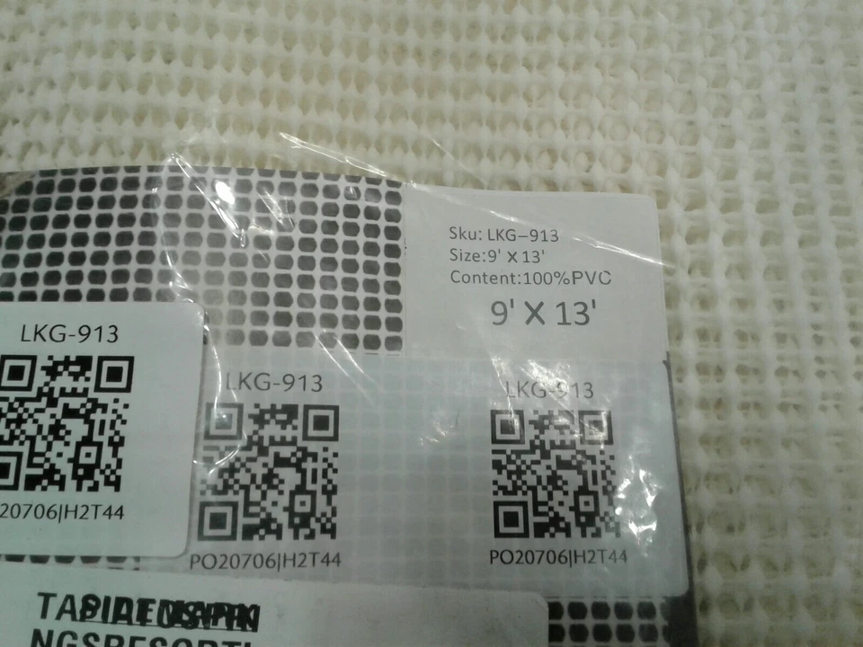 Almohadilla de alfombra con agarre de bloqueo Surya LKG-913 9' x 13' Foto 2 de 3