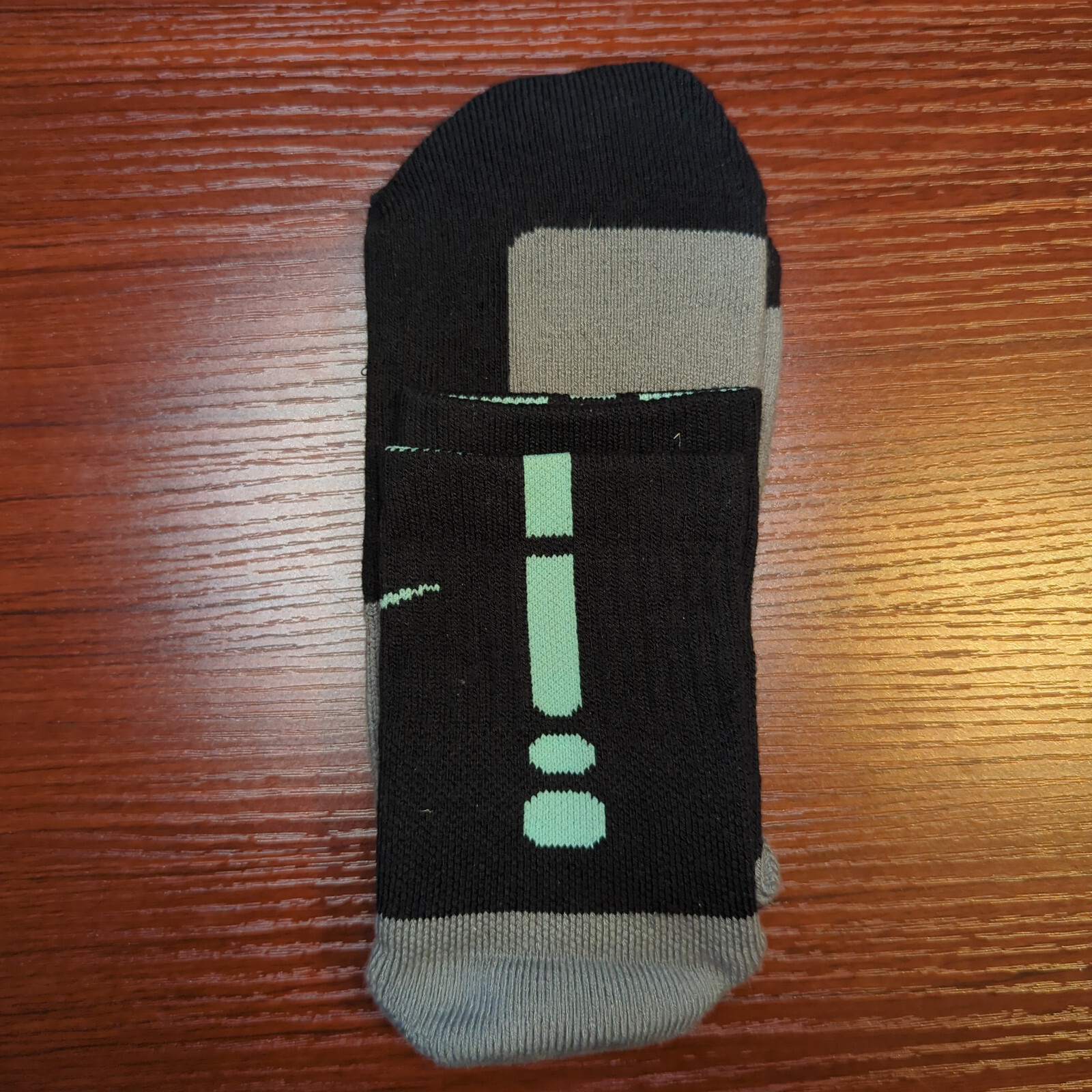 New Original Nike Elite Socks Quarter Cut Size XL Black/Mint Green Basketball