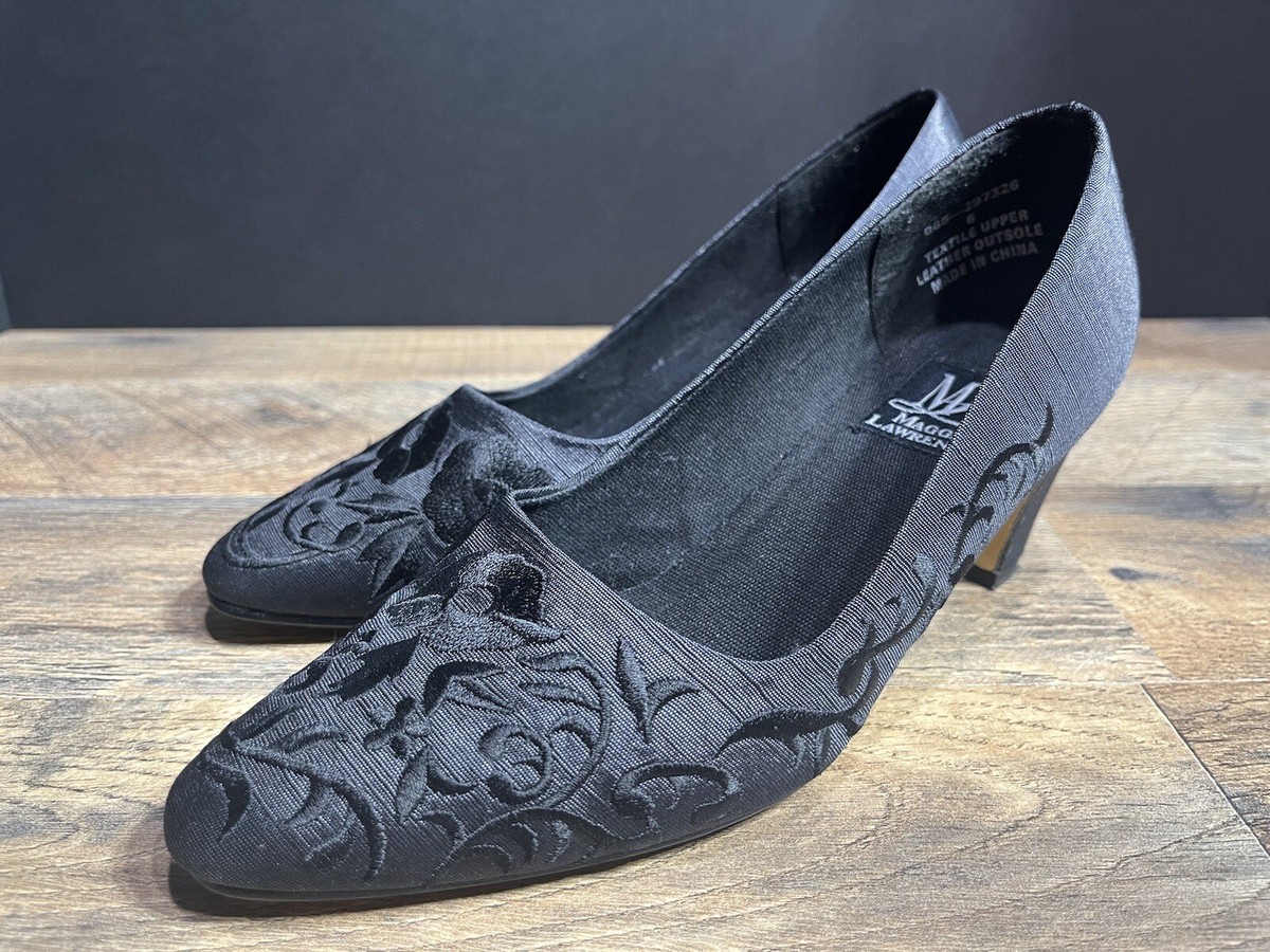 Maggie Lawrence SZ Women's Black Sheen Embroidered Heel Pump