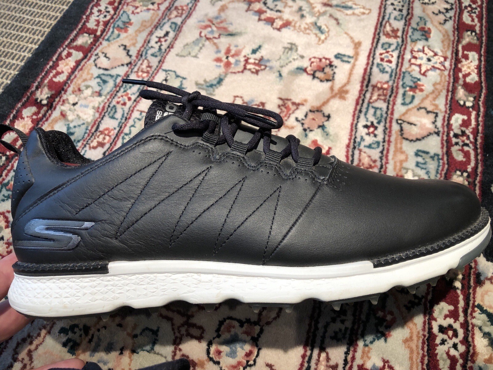 mens spikeless golf shoes size 8