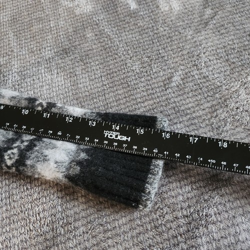 Obermeyer 100% Wool Sweater, Youth Small, Button Accents, Black And Gray Pattern - Picture 9 of 9