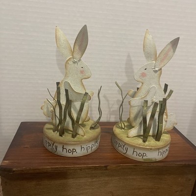 Metal Bunnies In Green Grass Spring Easter Decor
