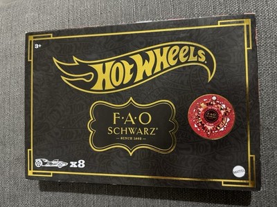 HOT WHEELS 2022 TARGET EXCLUSIVE F.A.O SCHWARZ GOLD BOX OF 8 CARS
