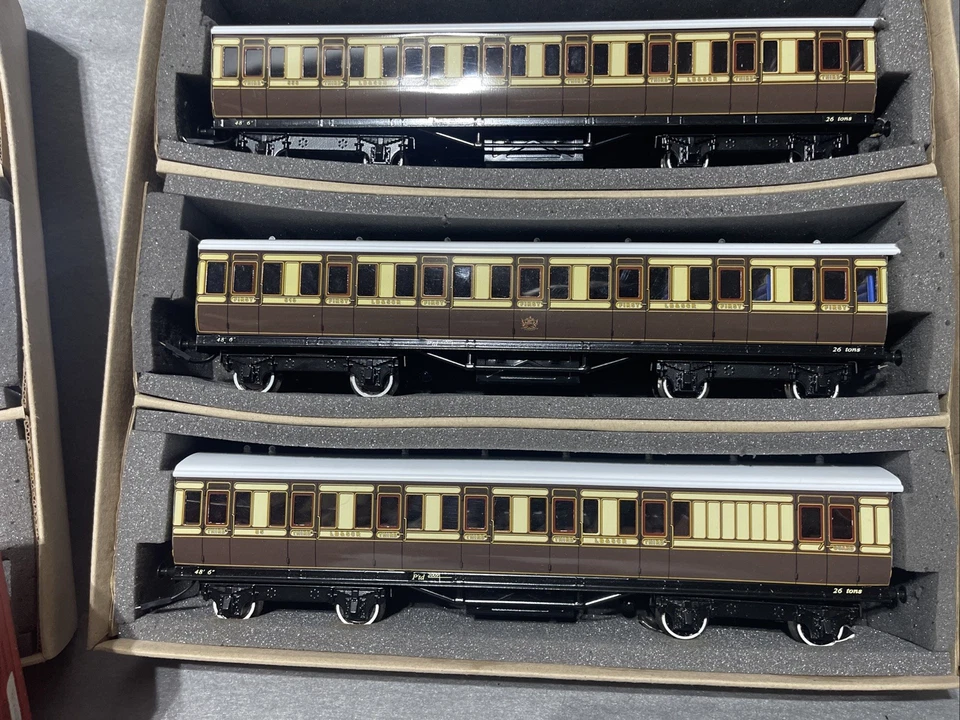 ACE Trains O Gauge LBSCR 4-4-2, Darstaed 5 Pack Of Coaches, MIB! - Image 2 of 4