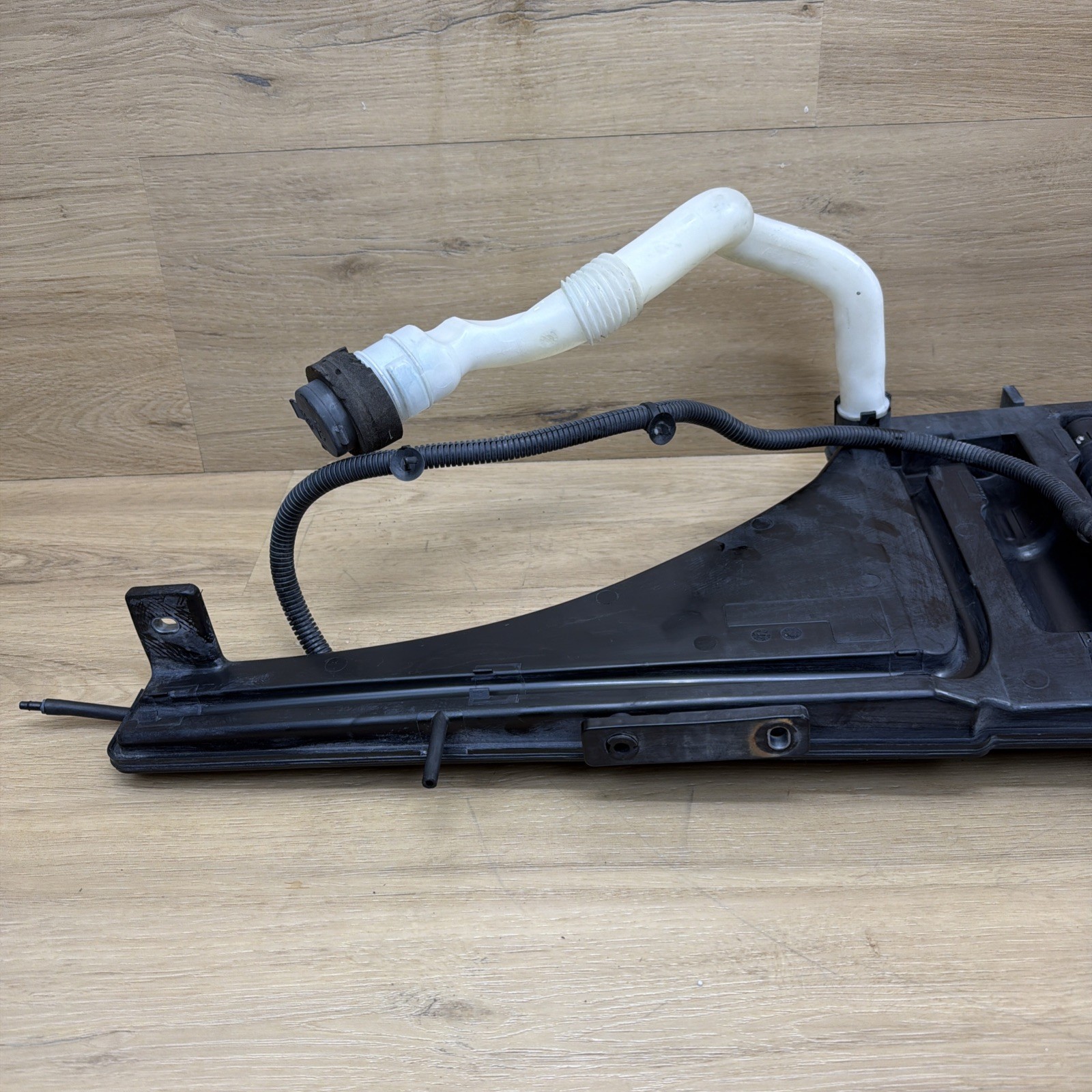 Maserati Ghibli 2014-2019 Washer fluid