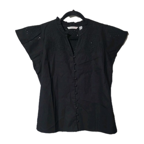 Blusa Isaac Mizrahi Live XS Negra Botón Frontal Bordado Ojales Detallada Cuello en Y - Imagen 2 de 6