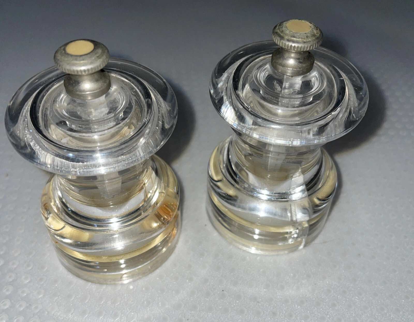 Peter Piper Salt and Pepper Mill Set Vintage 1982 Cooking Entertaining Party