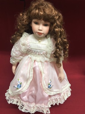 Court of Dolls 388/2000 24