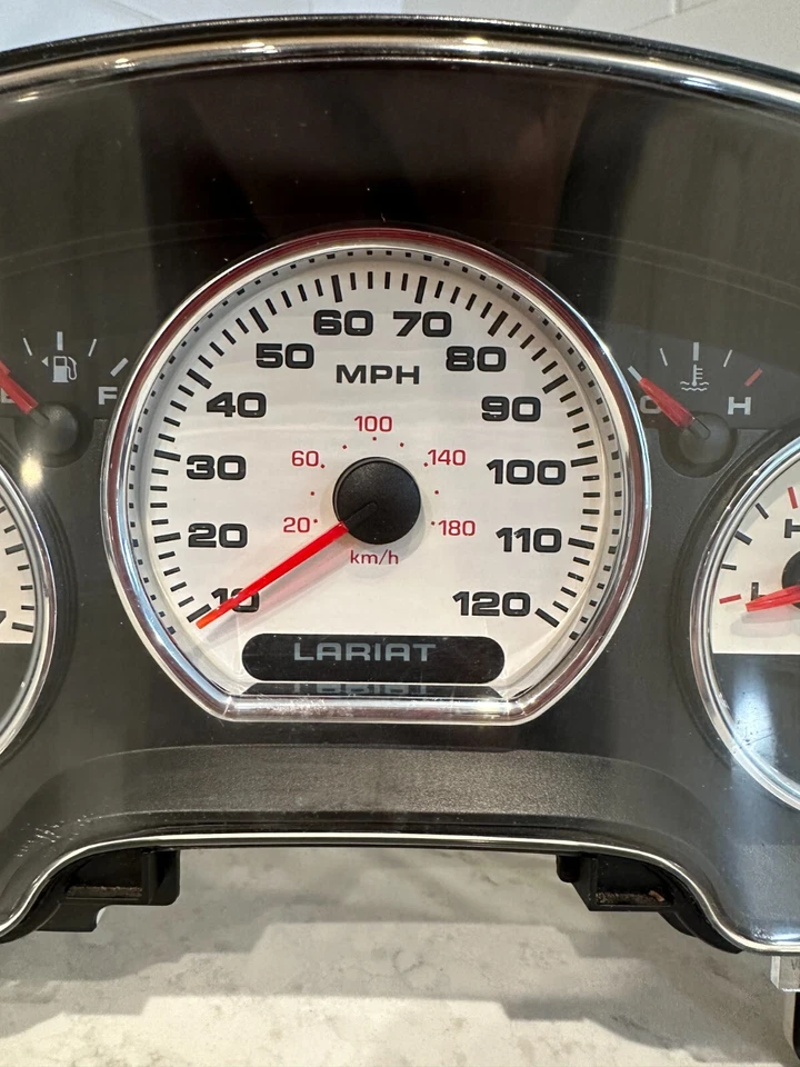 Cuadro de instrumentos velocímetro Ford F-150 Lariat 2004-2006 OEM Foto 2 de 4