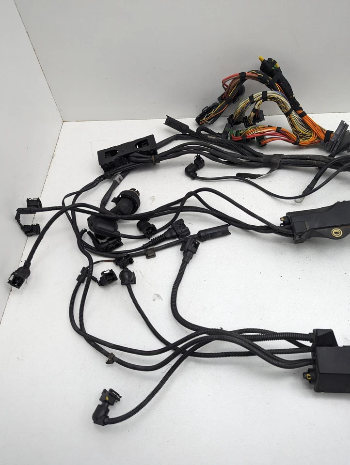 Жгут проводов двигателя 2006-2008 BMW 750 LI в комплекте от оригинального производителя  - Изображение 2 из 4