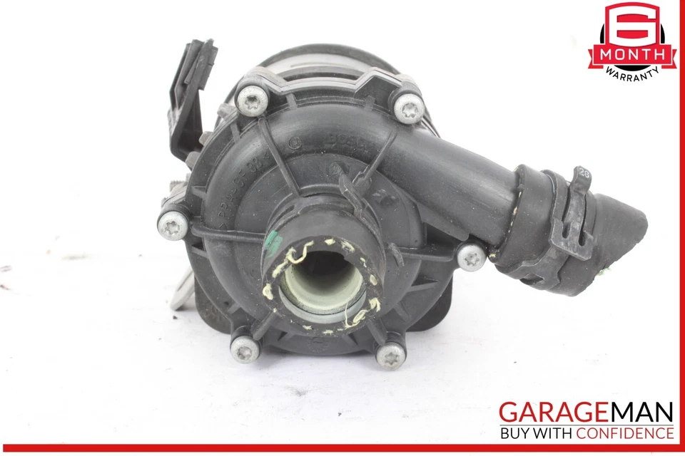 02-18 Mercedes W218 CLS550 CL600 CLS55 AMG AUX Bomba de agua de circulación auxiliar Foto 2 de 4