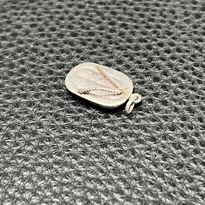 Vintage Zori Platform Straw Thong Sandal Dangle Charm 3D Artisan Made. V3