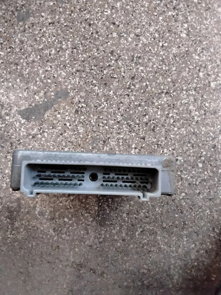 Engine ECM Electronic Control Module 4-116 1.9L SOHC Fits 93 ESCORT 1662467 Foto 3 de 3