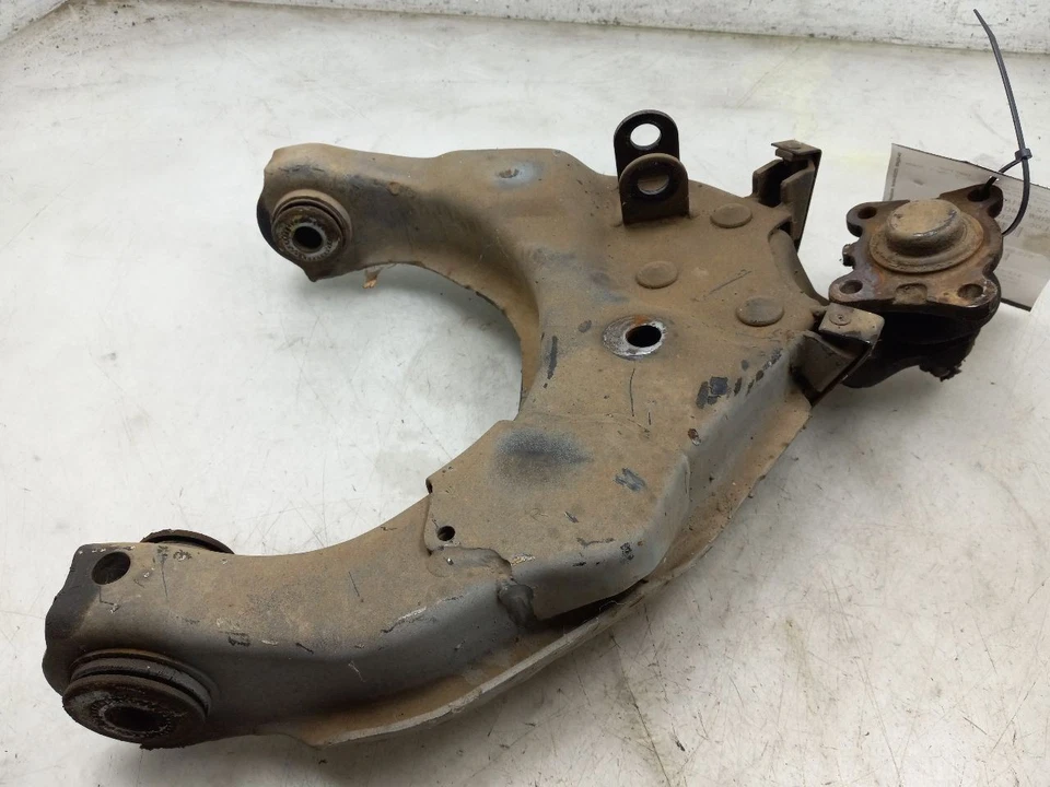 93-98 TOYOTA T100 3.4L ПОЛНЫЙ ПРИВОД НА ПАССАЖИРСКОЙ СТОРОНЕ ПЕРЕДНИЙ НИЖНИЙ РЫЧАГ УПРАВЛЕНИЯ - Изображение 3 из 4