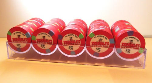 Lot of 100---$5 Terribles Poker Chips