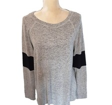 No Boundaries gray never worn pullover sweater teen 11-13 rayon spandex