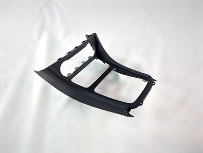 A1766807200 Coating Tunnel Zentral Teil Vorne MERCEDES Gla 200 D W156
