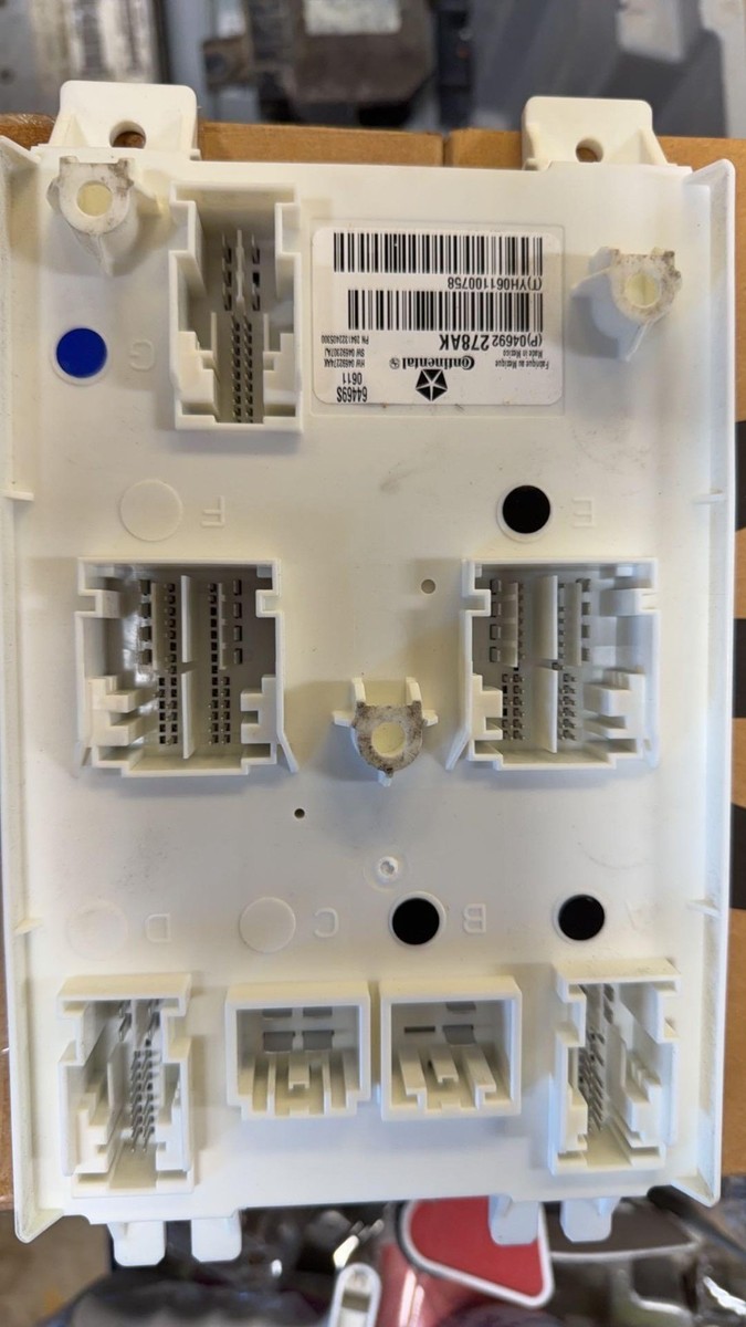 04692278AK Dodge Journey 2011 bcm body control module **NEW OEM