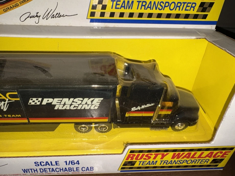 Road Champs 2 oxidado Wallace 1/64 Team Transporter Pontiac Penske 1992 en paquete Foto 3 de 3