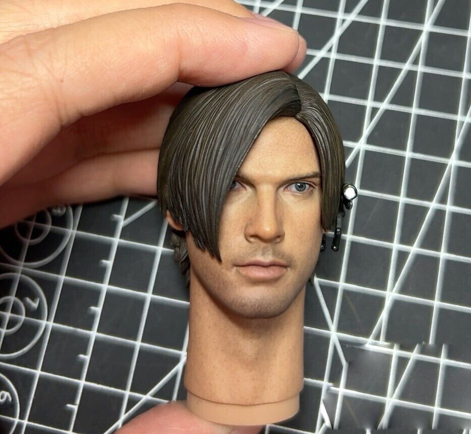 Hot Toys HT VGM22 1/6 Resident Evil Leon Kennedy Head Sculpt Hot Toys HT VGM22 1/6 Resident Evil Leon Kennedy Head Sculpt