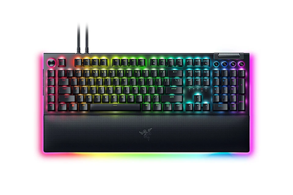 Razer BlackWidow V4 Pro Gaming Keyboard 8 Macro Keys Yellow Switch RGB DE