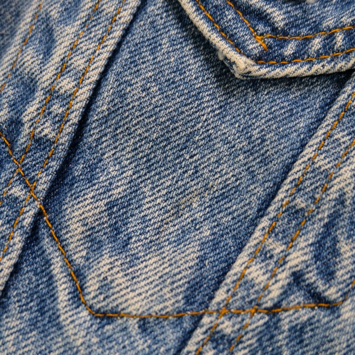 Rare VTG LEVI STRAUSS Red Tab 70505-0214 Denim Jean Jacket Rare VTG LEVI STRAUSS Red Tab 70505-0214 Denim Jean Jacket
